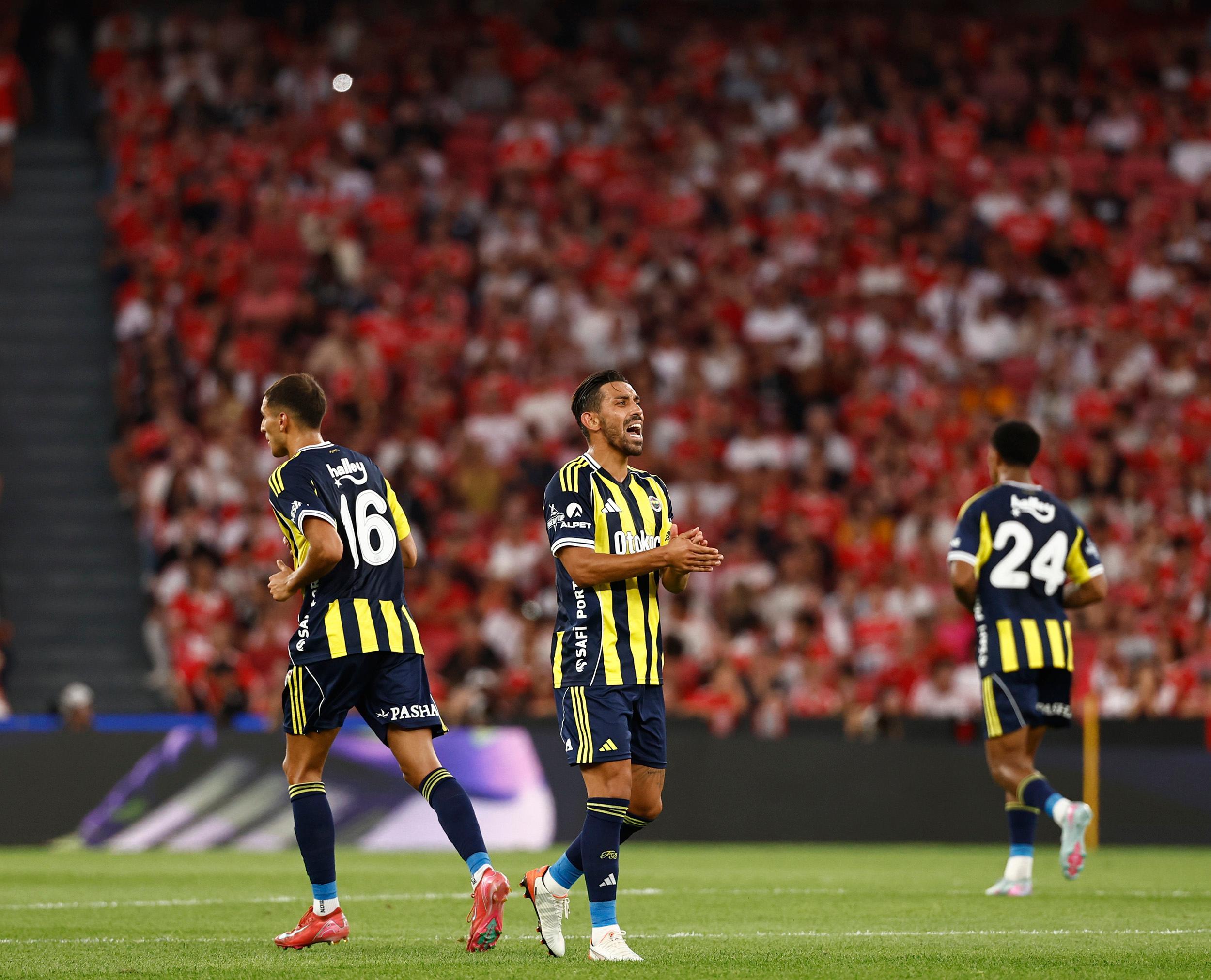 半岛体育网站-今夜拜仁慕尼黑备战欧超杯，远射贴柱细节曝光，压力陡增，控场能力受关注 